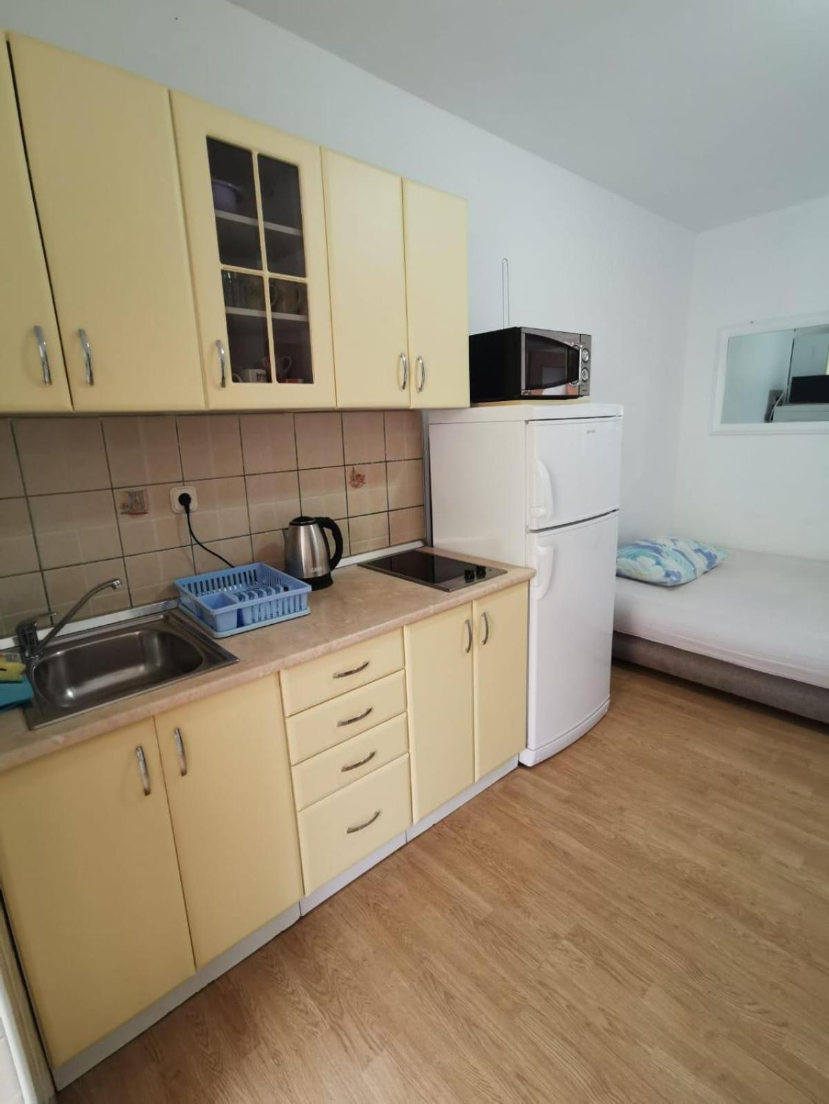 Apartments By The Sea Zivogosce - Mala Duba, Makarska - 18626 Igrane Exterior photo